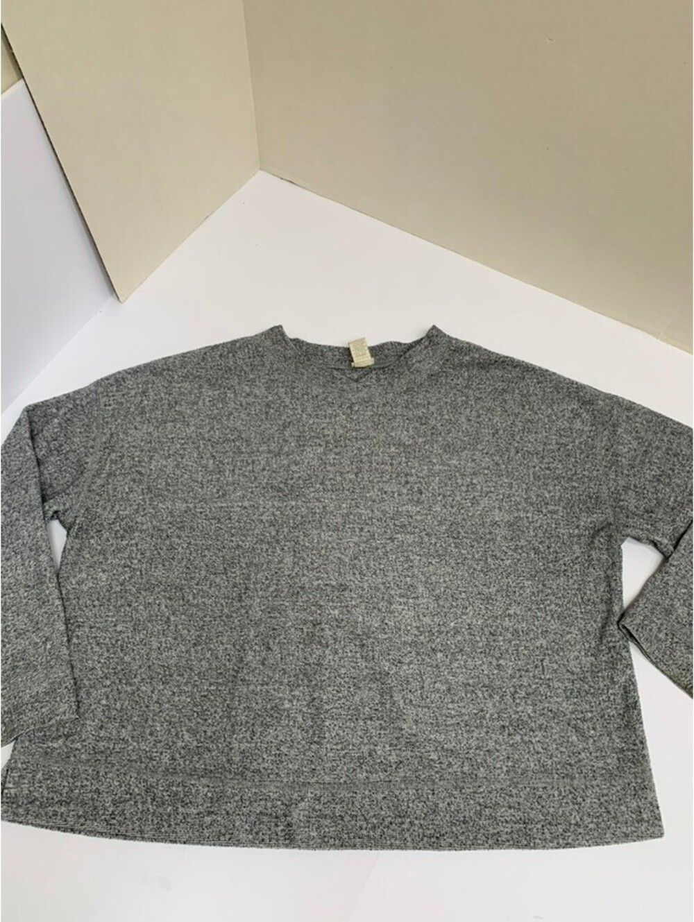 J. Jill Cropped Top Shirt Gray Marled Polyester Long Sleeve Knit Size M